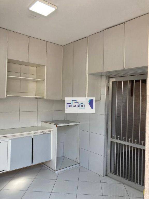 Casa à venda e aluguel com 3 quartos, 250m² - Foto 51