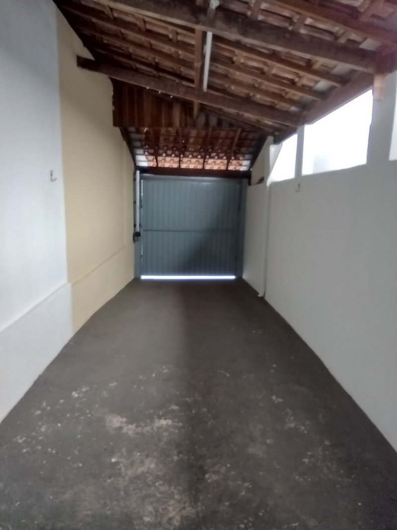 Casa à venda com 2 quartos, 125m² - Foto 10