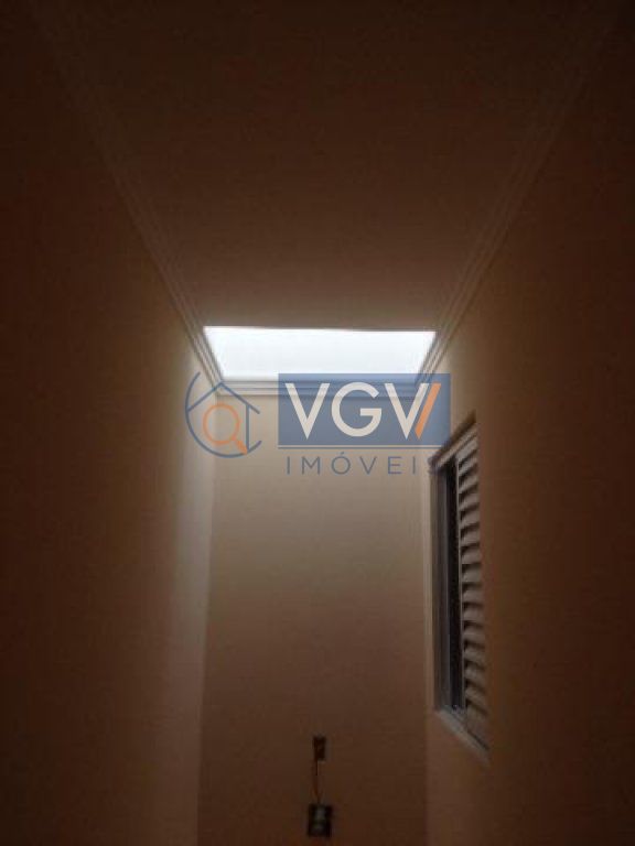 Casa à venda com 3 quartos, 130m² - Foto 11