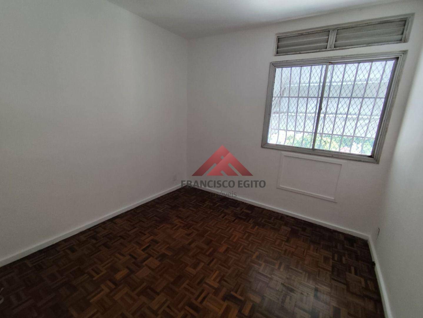 Apartamento para alugar com 2 quartos, 70m² - Foto 11