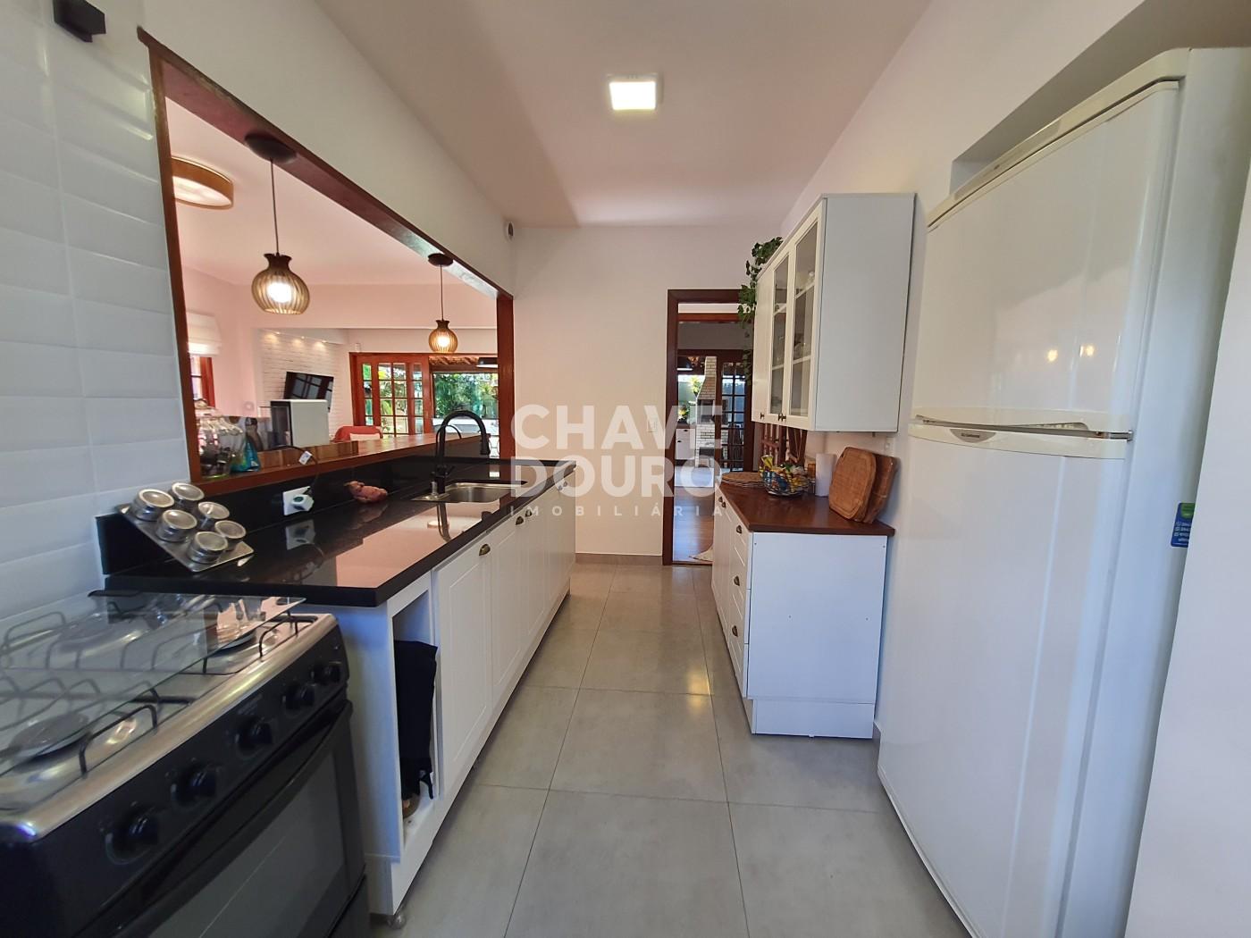 Casa à venda com 3 quartos, 173m² - Foto 19