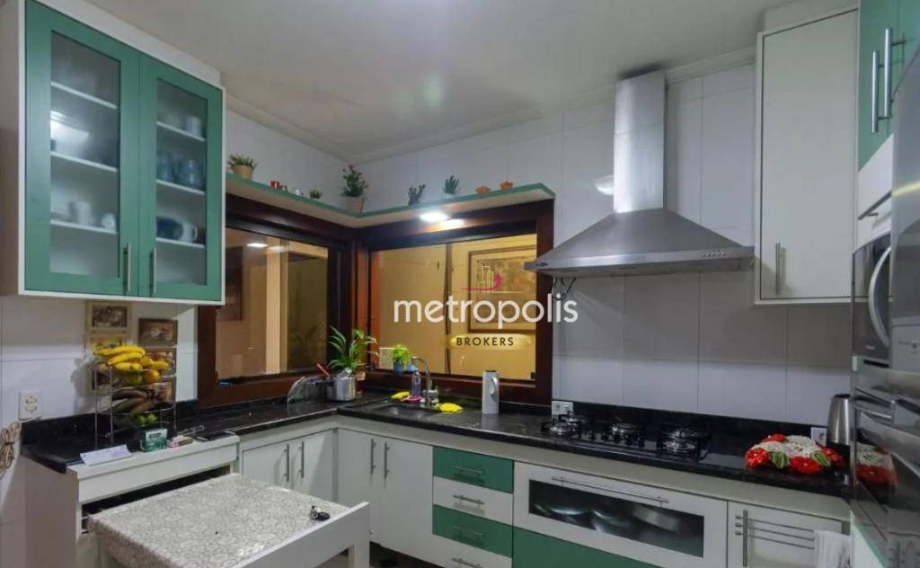 Sobrado à venda e aluguel com 3 quartos, 260m² - Foto 11