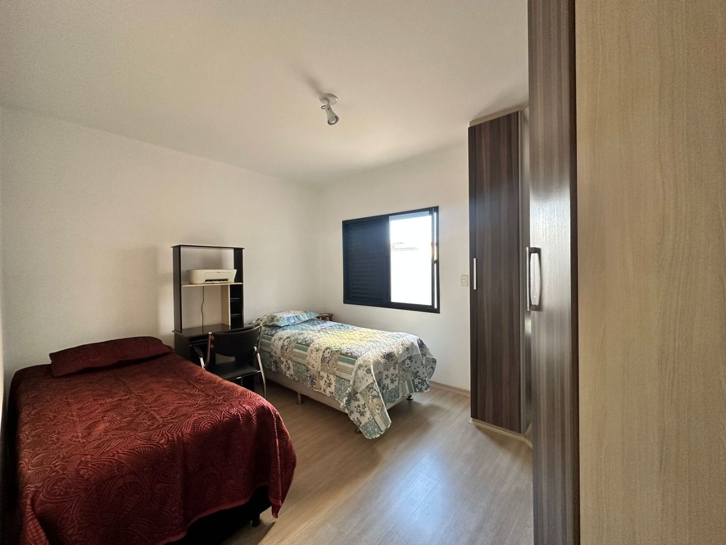 Apartamento à venda com 2 quartos, 65m² - Foto 2