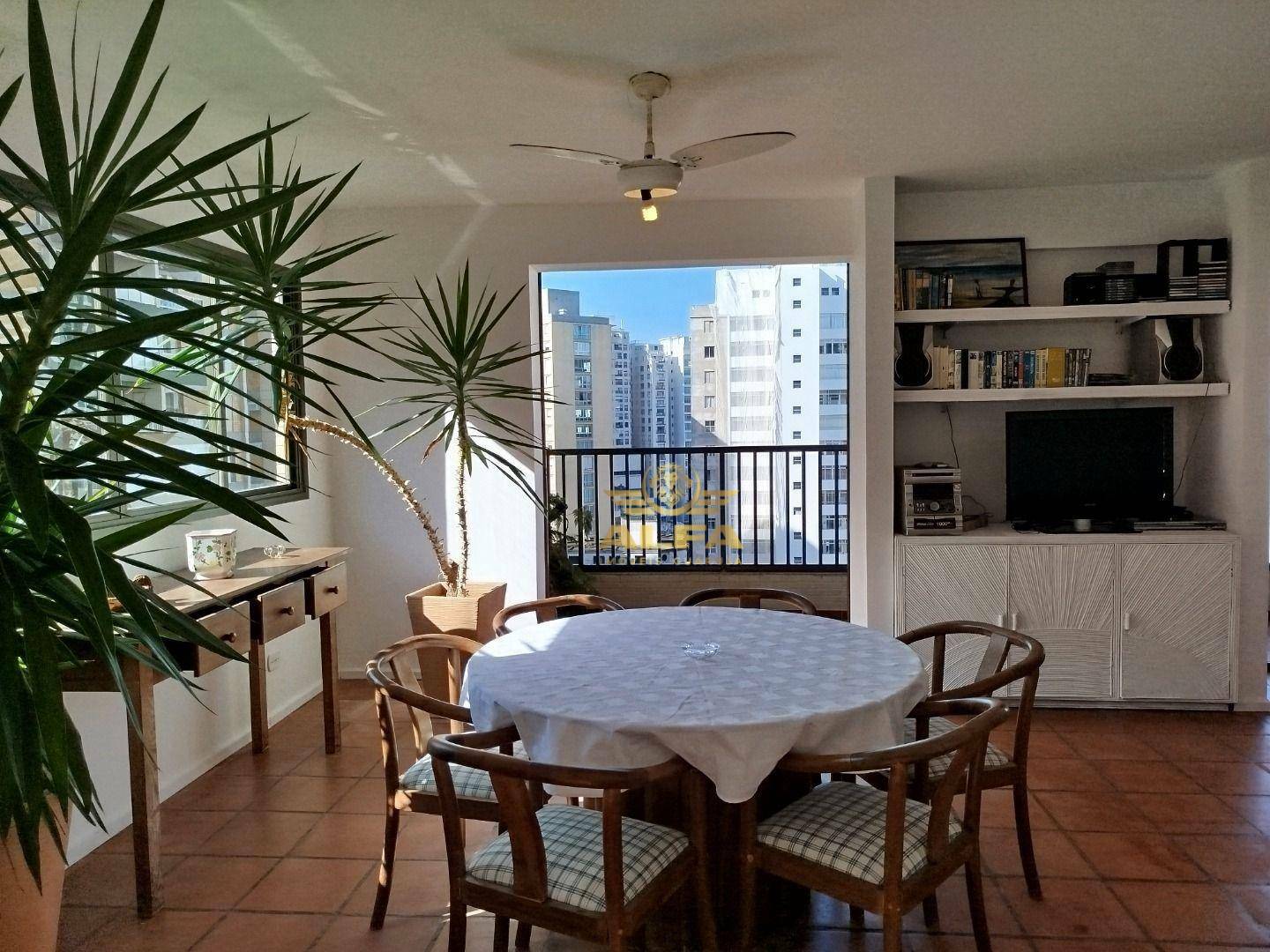 Apartamento à venda com 3 quartos, 220m² - Foto 7