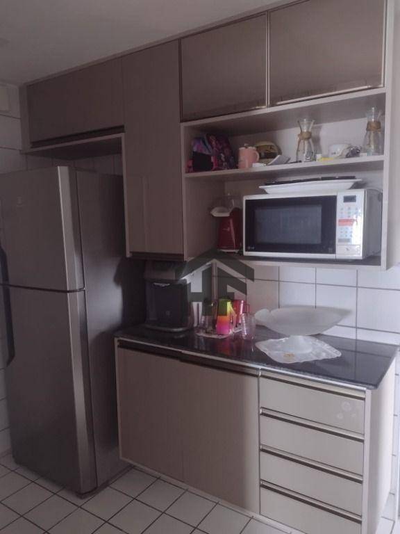 Apartamento à venda com 3 quartos, 75m² - Foto 13