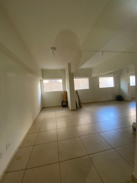 Apartamento à venda com 2 quartos, 60m² - Foto 12