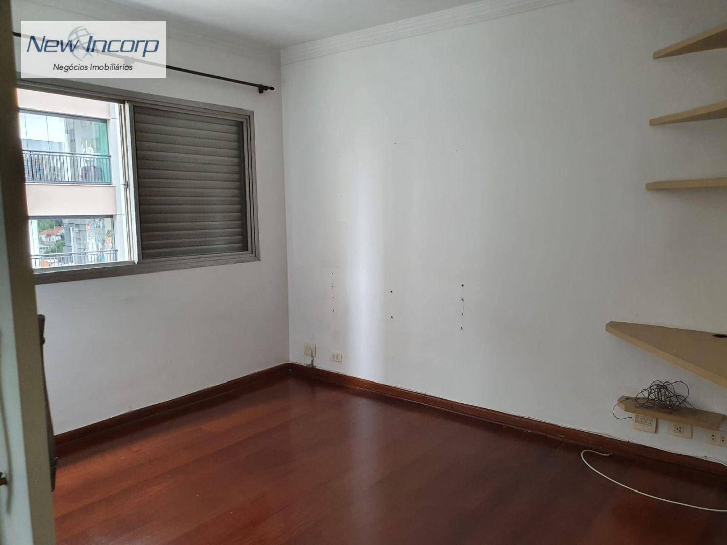 Apartamento à venda com 3 quartos, 140m² - Foto 8