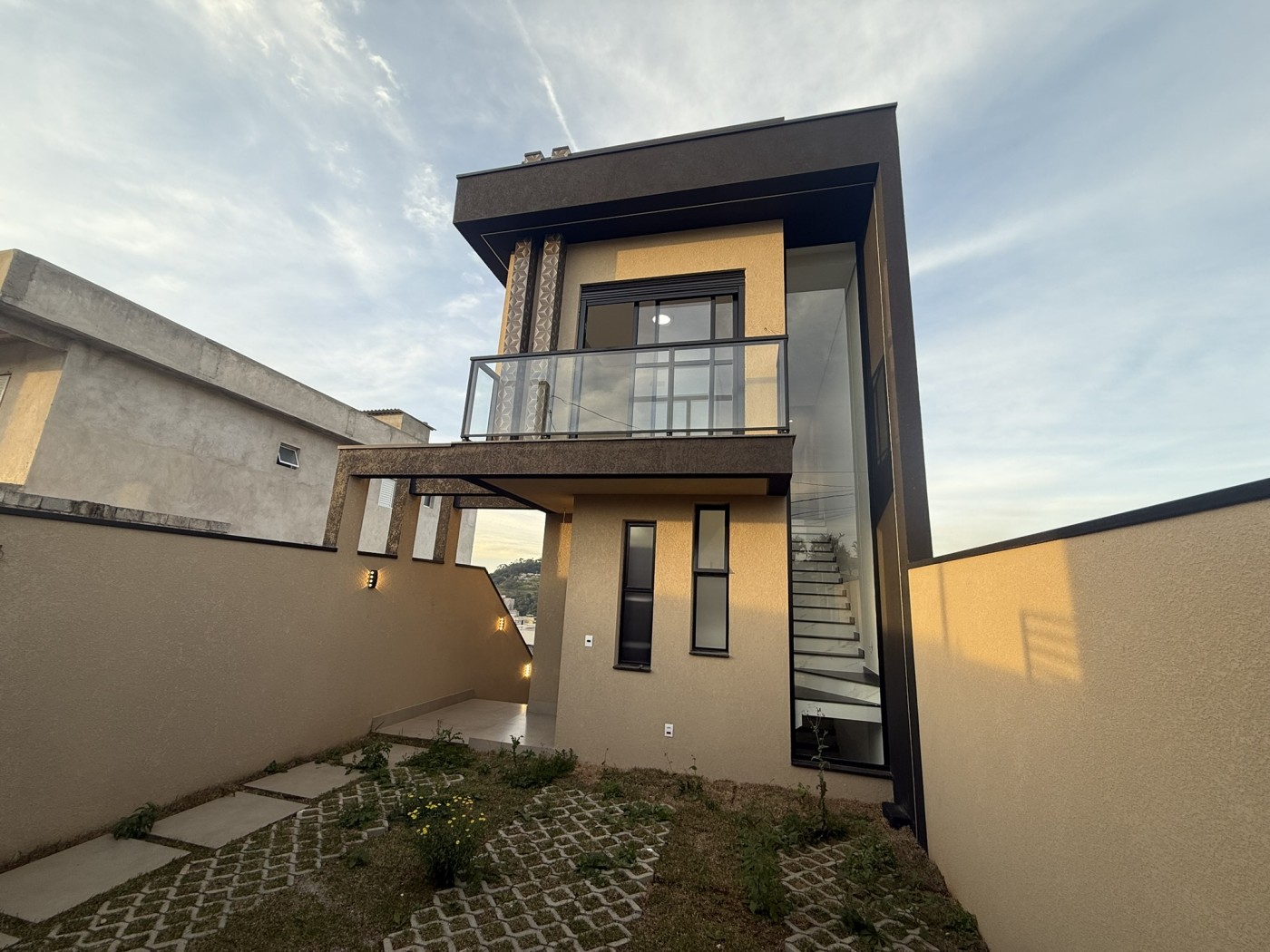 Casa, 3 quartos, 178 m² - Foto 2