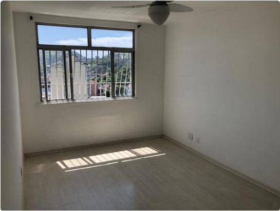 Apartamento à venda com 2 quartos, 75m² - Foto 1