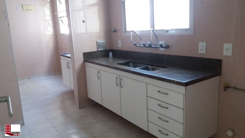 Apartamento à venda com 3 quartos, 240m² - Foto 14