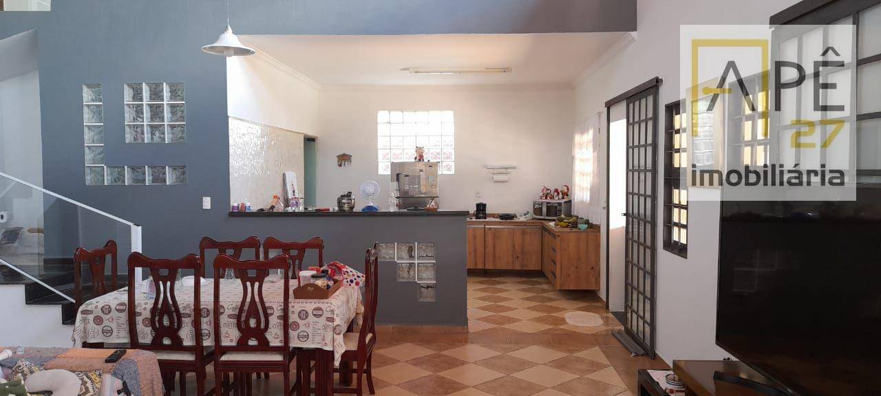 Casa à venda com 3 quartos, 350m² - Foto 19