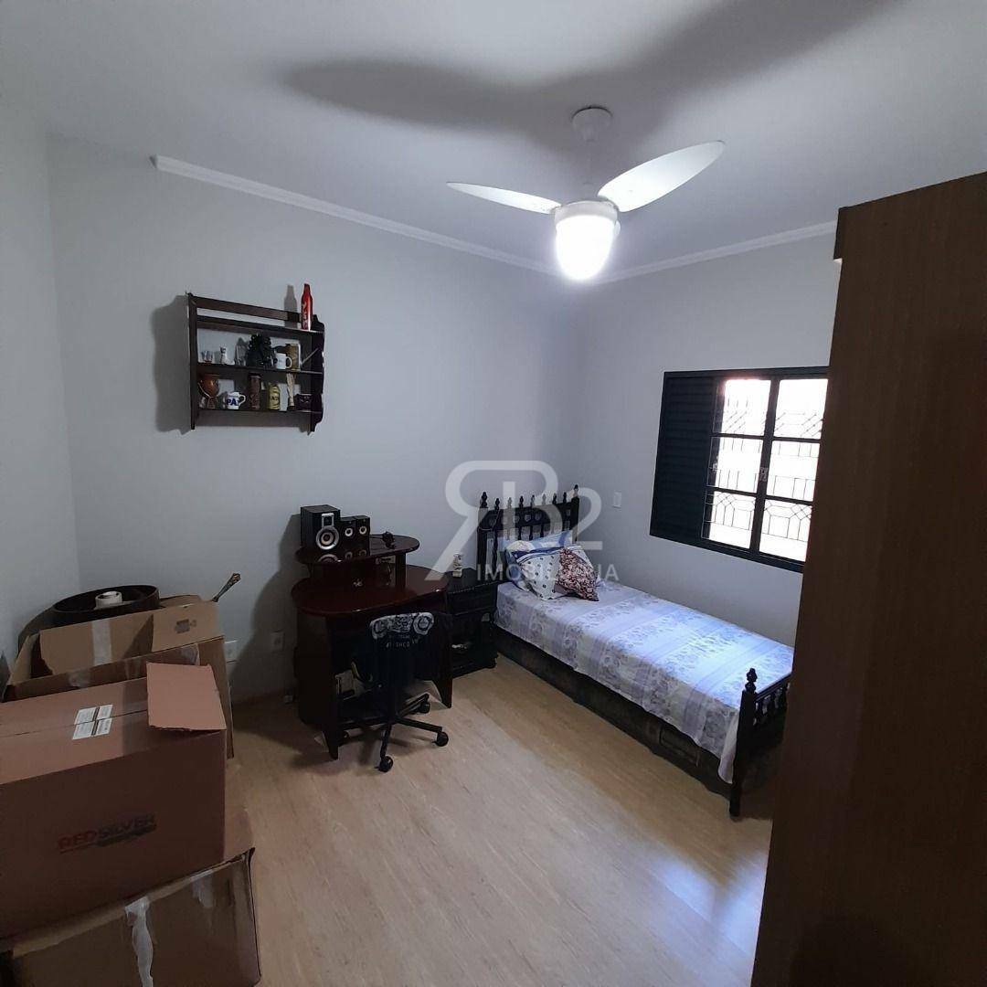 Casa à venda com 3 quartos, 198m² - Foto 9