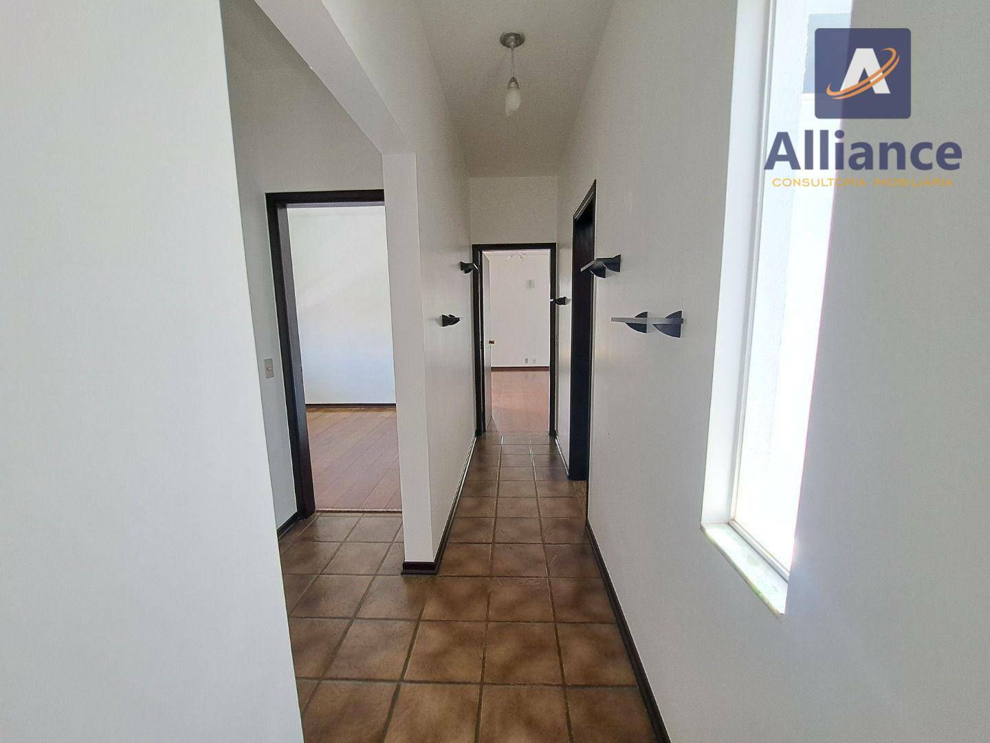 Casa à venda e aluguel com 3 quartos, 230m² - Foto 17