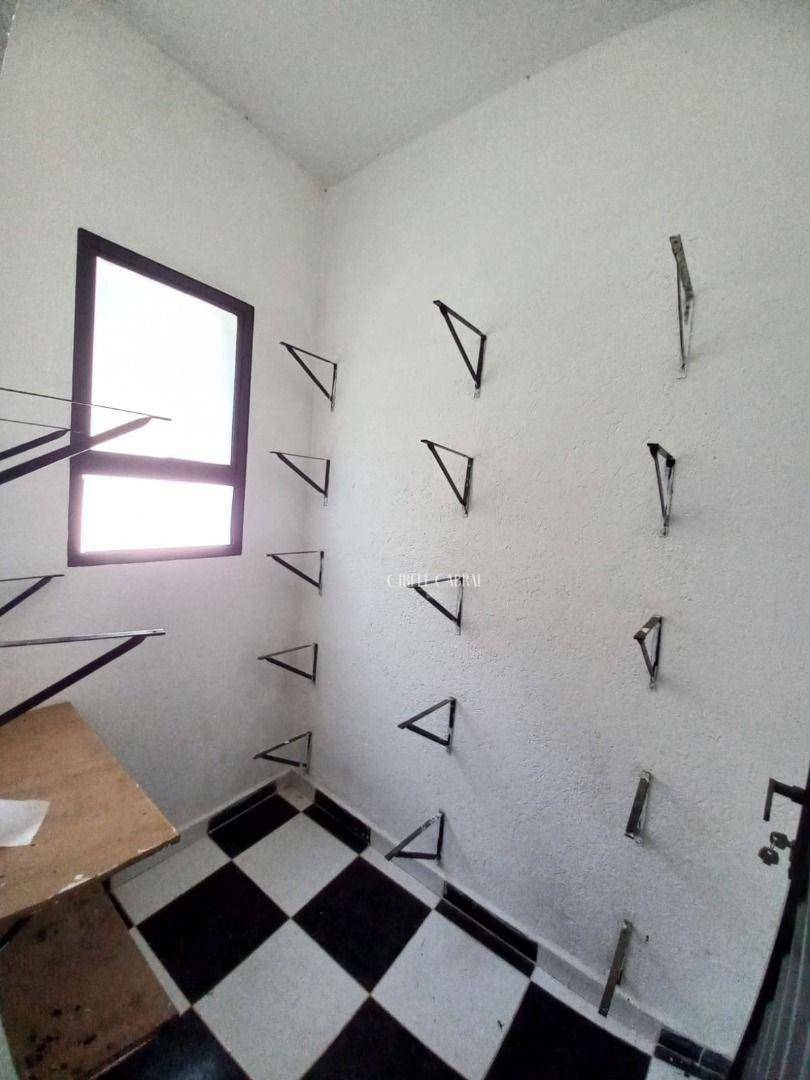 Chácara à venda e aluguel com 3 quartos, 200m² - Foto 17