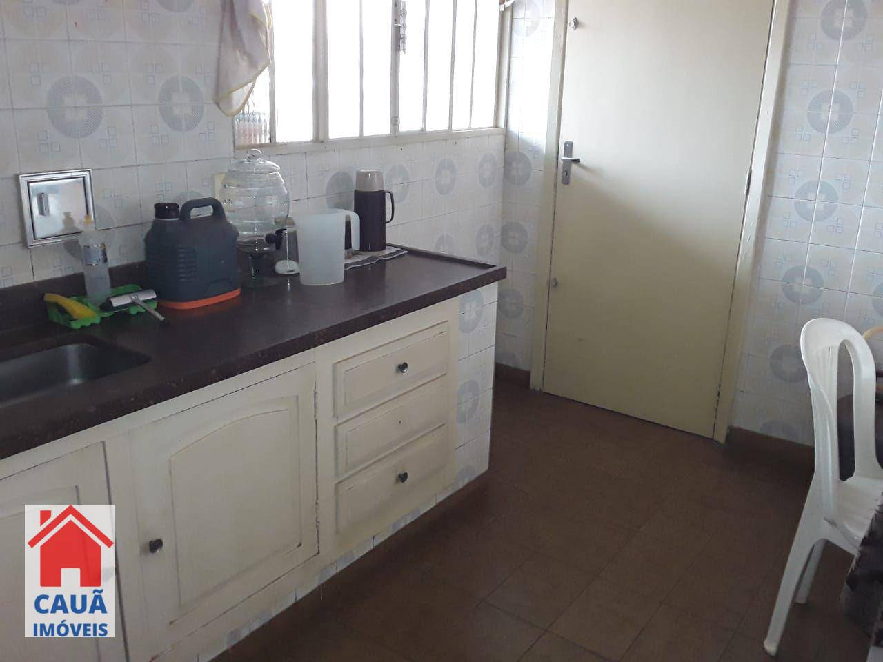 Casa à venda com 3 quartos, 220m² - Foto 5