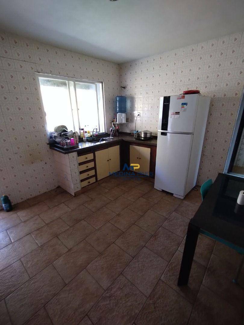 Apartamento à venda com 2 quartos, 70m² - Foto 2