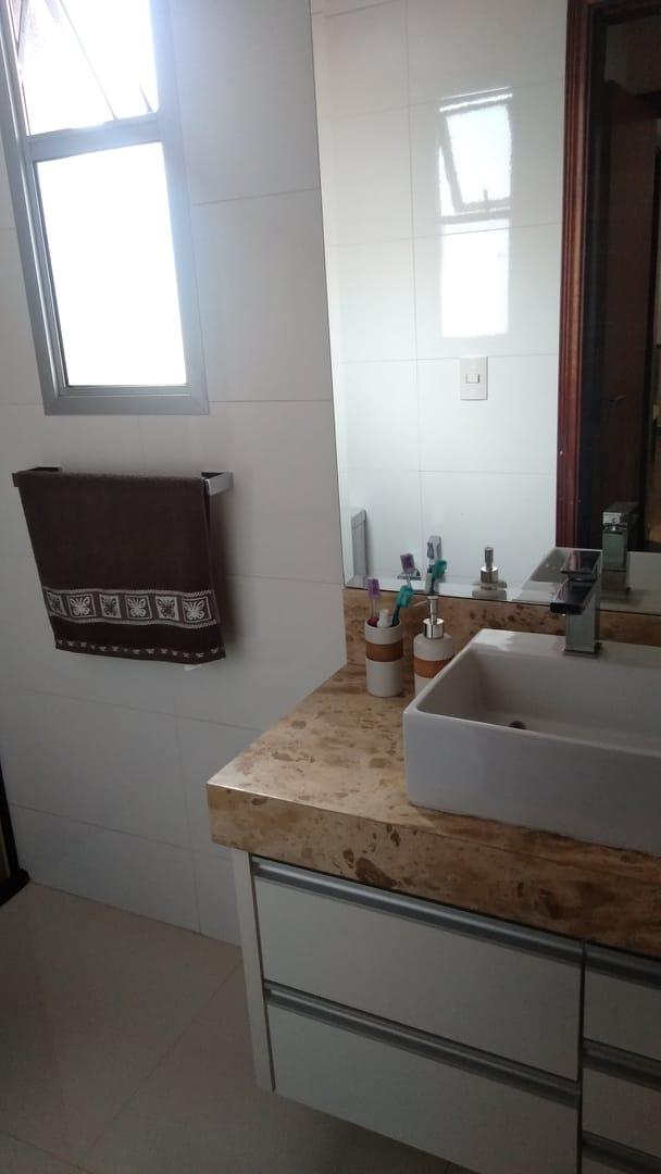 Apartamento à venda com 2 quartos, 74m² - Foto 7