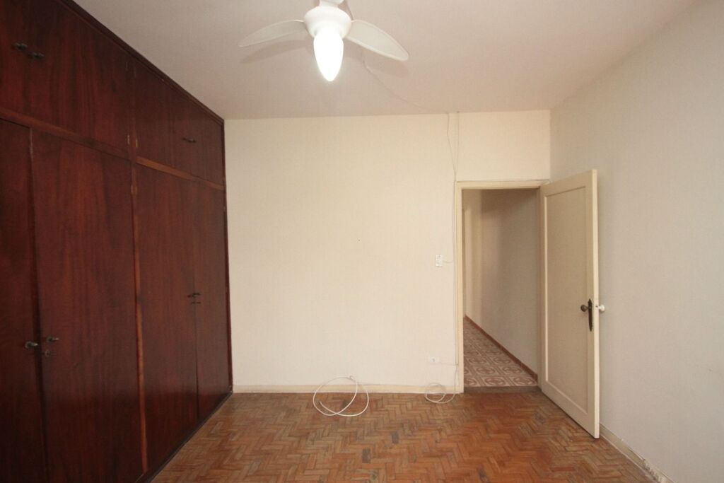 Casa à venda com 4 quartos, 200m² - Foto 10