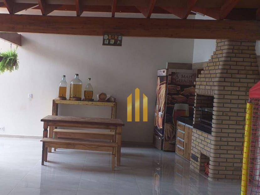 Casa à venda com 3 quartos, 300m² - Foto 12