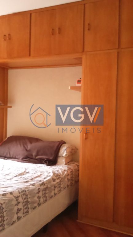 Apartamento à venda com 2 quartos, 60m² - Foto 2