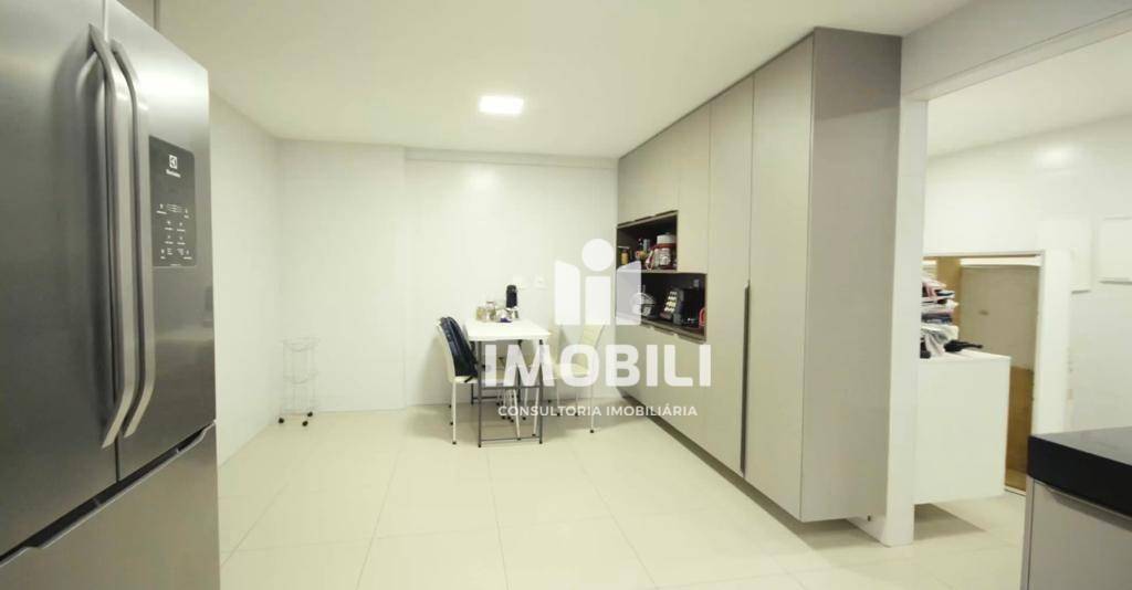 Apartamento à venda com 5 quartos, 260m² - Foto 23