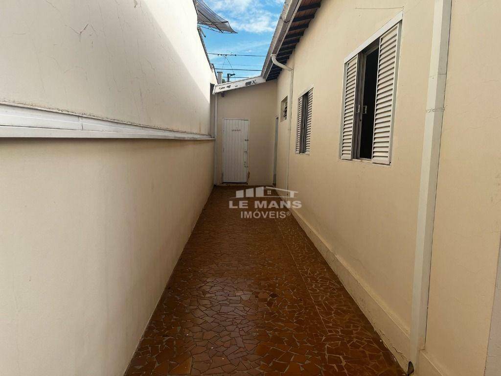 Casa à venda com 3 quartos, 180m² - Foto 27
