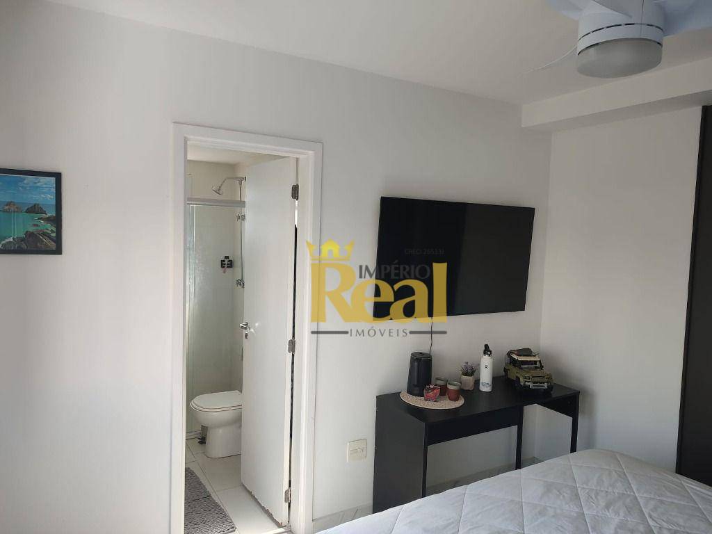 Apartamento à venda com 3 quartos, 159m² - Foto 9