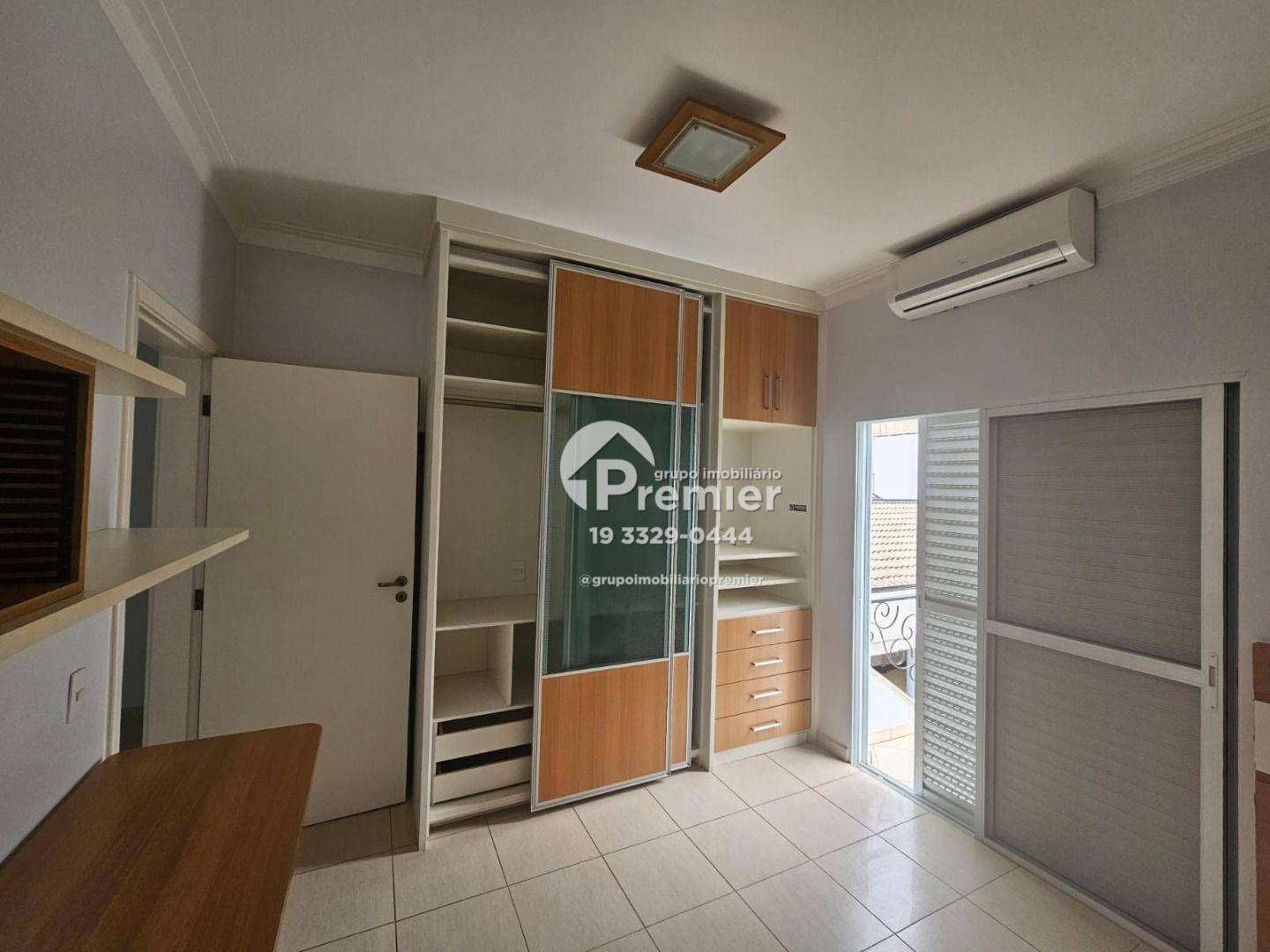 Casa à venda com 4 quartos, 272m² - Foto 2