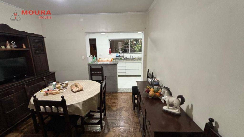 Sobrado à venda com 3 quartos, 230m² - Foto 4