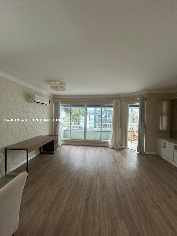 Apartamento à venda com 4 quartos, 143m² - Foto 3