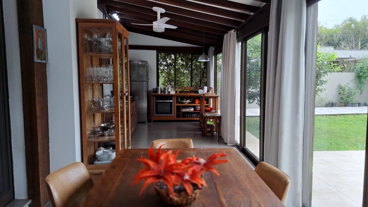 Casa de Condomínio à venda com 4 quartos, 280m² - Foto 10