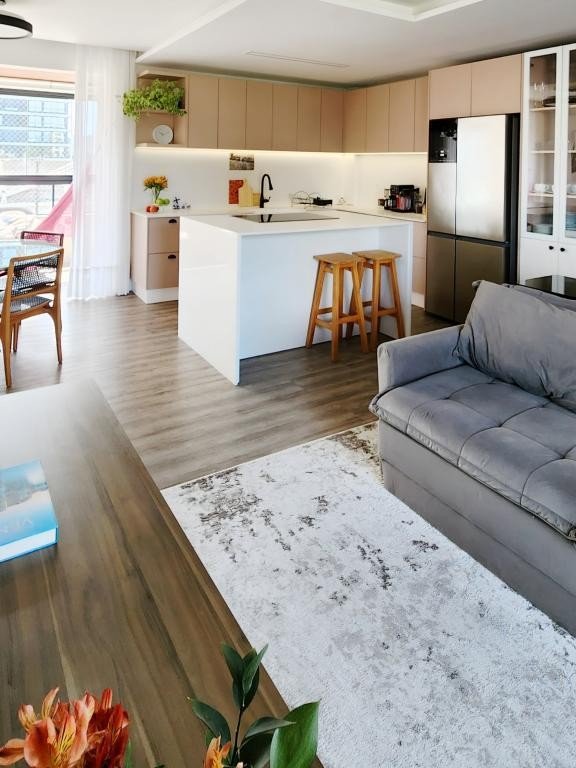 Apartamento à venda com 3 quartos, 110m² - Foto 3