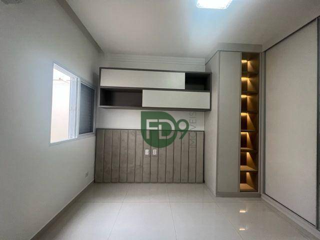 Casa à venda com 3 quartos, 201m² - Foto 20