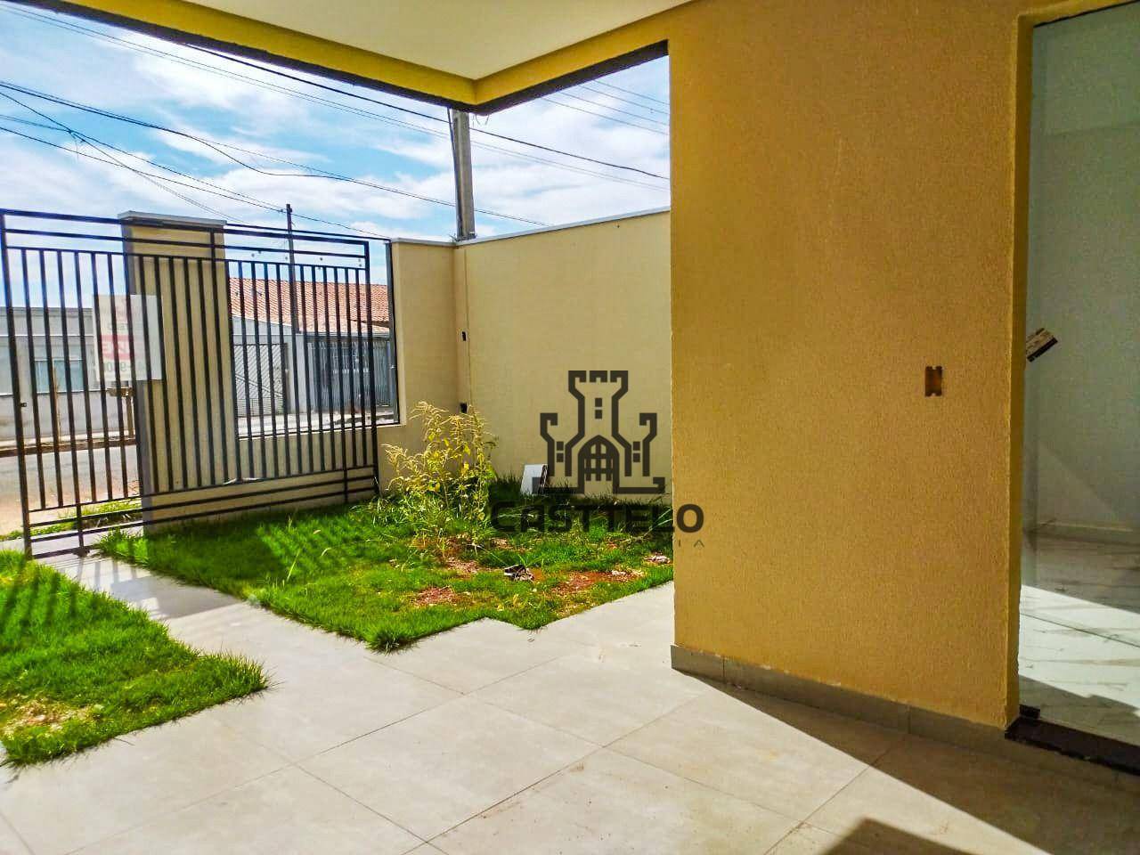 Casa à venda com 3 quartos, 98m² - Foto 4