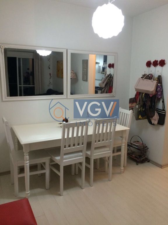 Apartamento à venda com 2 quartos, 48m² - Foto 13