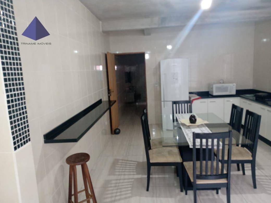 Casa à venda com 3 quartos, 298m² - Foto 2