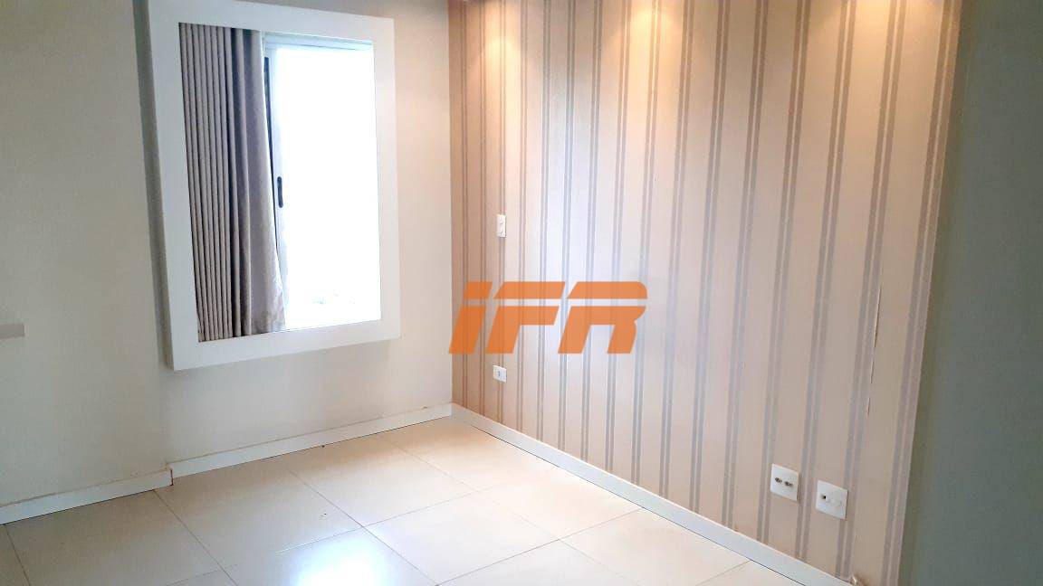 Apartamento à venda com 3 quartos, 110m² - Foto 12