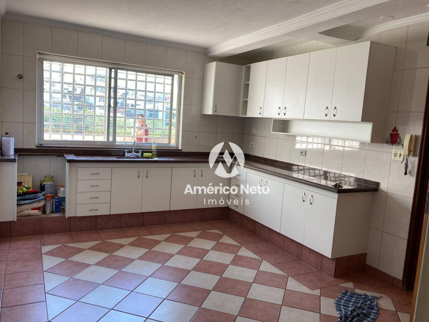 Casa à venda com 3 quartos, 230m² - Foto 12