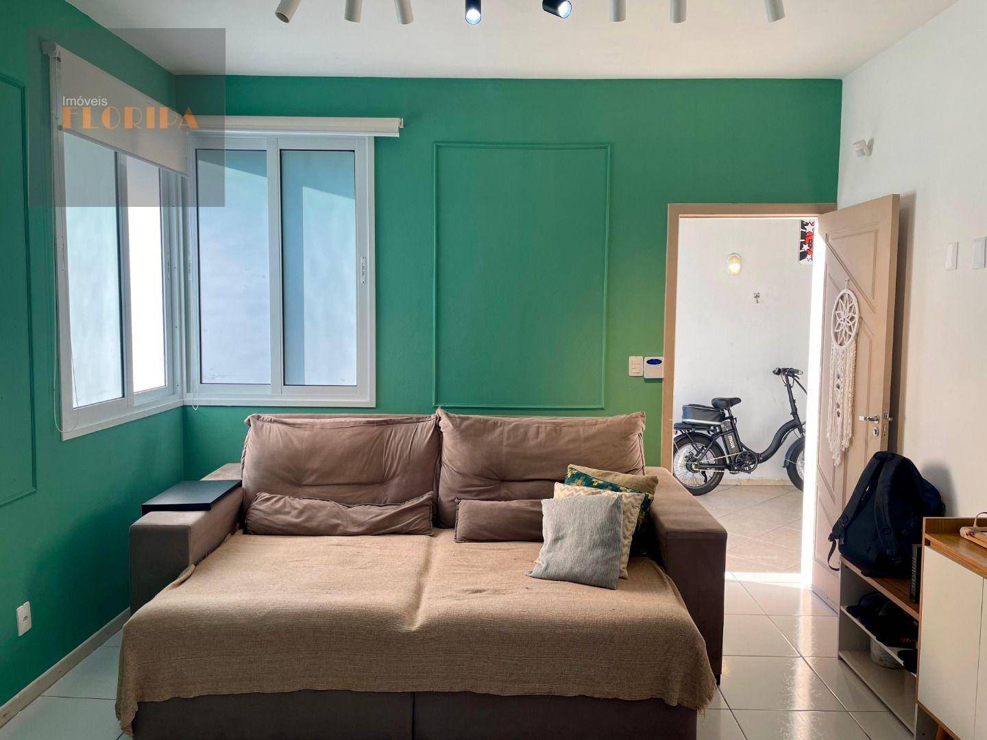 Casa à venda com 3 quartos, 126m² - Foto 2