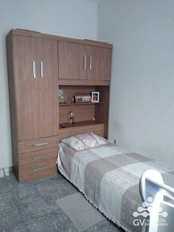 Casa à venda com 2 quartos, 70m² - Foto 6