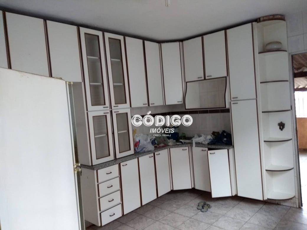 Sobrado à venda com 4 quartos, 260m² - Foto 2