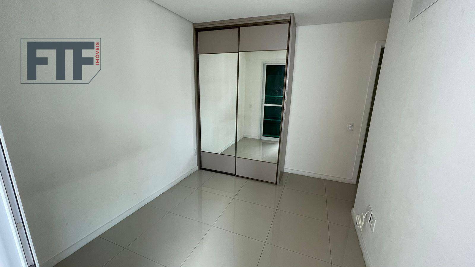 Apartamento à venda com 3 quartos, 110m² - Foto 8