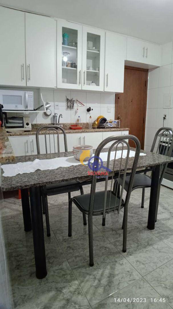 Apartamento à venda com 3 quartos, 75m² - Foto 18