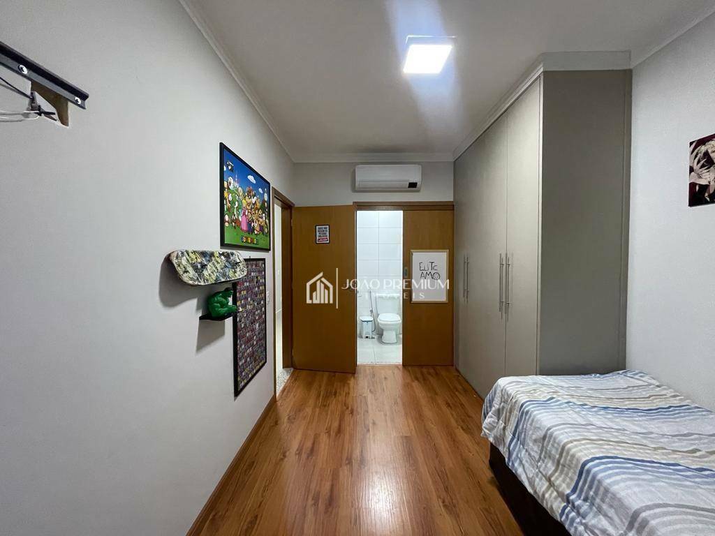 Sobrado à venda com 4 quartos, 285m² - Foto 11