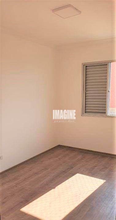 Apartamento à venda com 2 quartos, 52m² - Foto 14