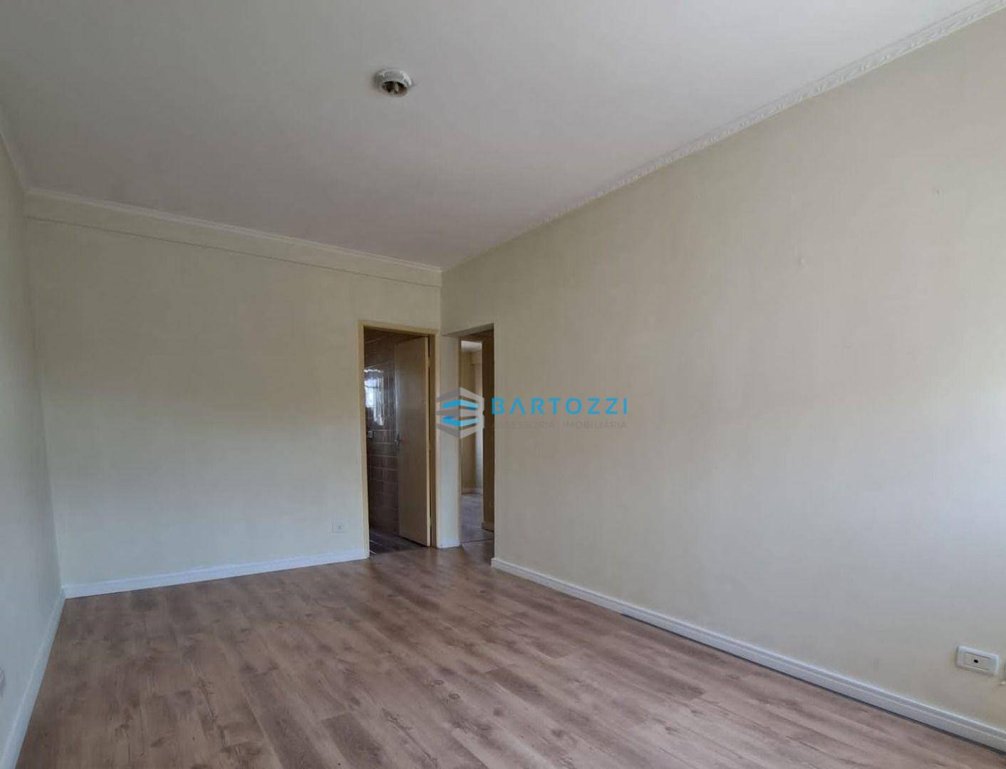 Apartamento à venda com 2 quartos, 72m² - Foto 2