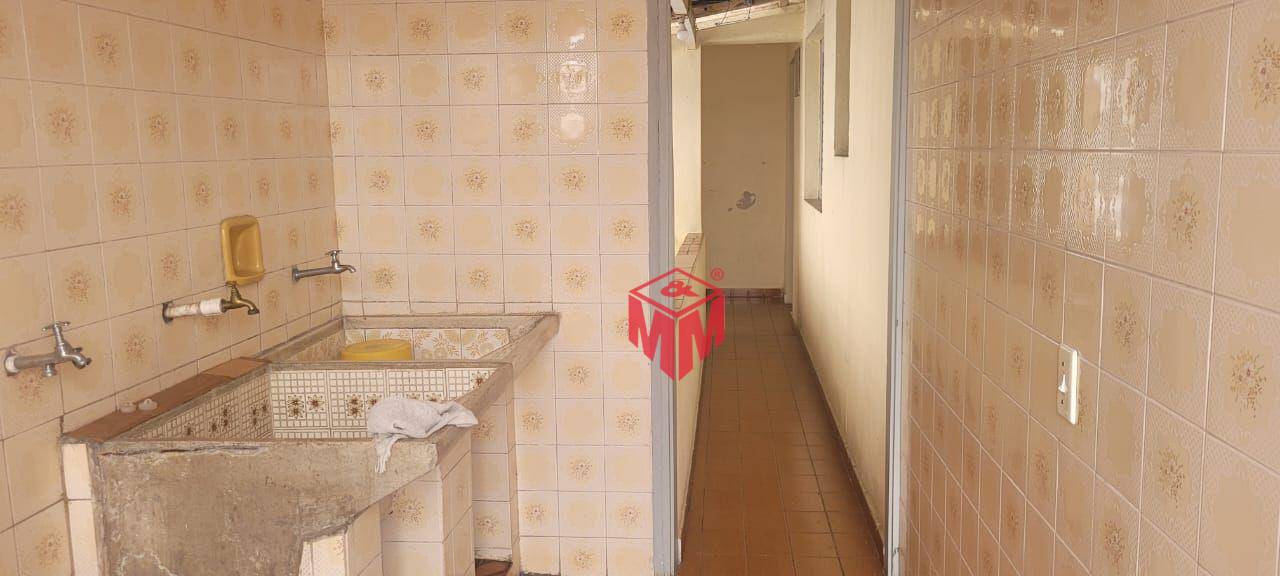 Sobrado à venda com 3 quartos, 182m² - Foto 32