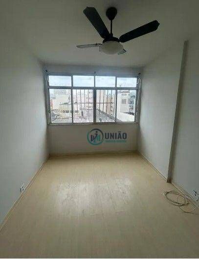 Apartamento à venda com 2 quartos, 73m² - Foto 1