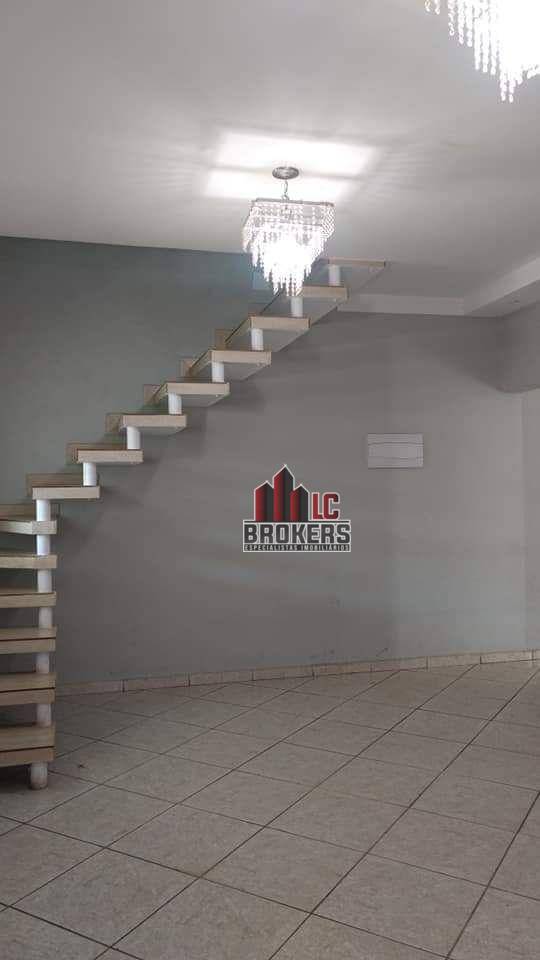 Sobrado à venda com 3 quartos, 210m² - Foto 4