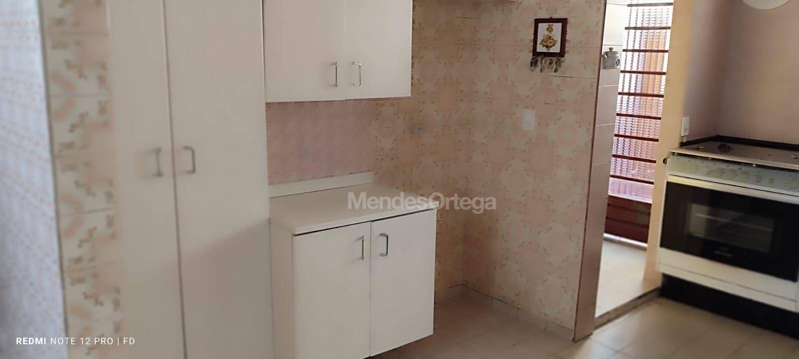 Casa para alugar com 2 quartos, 70m² - Foto 9